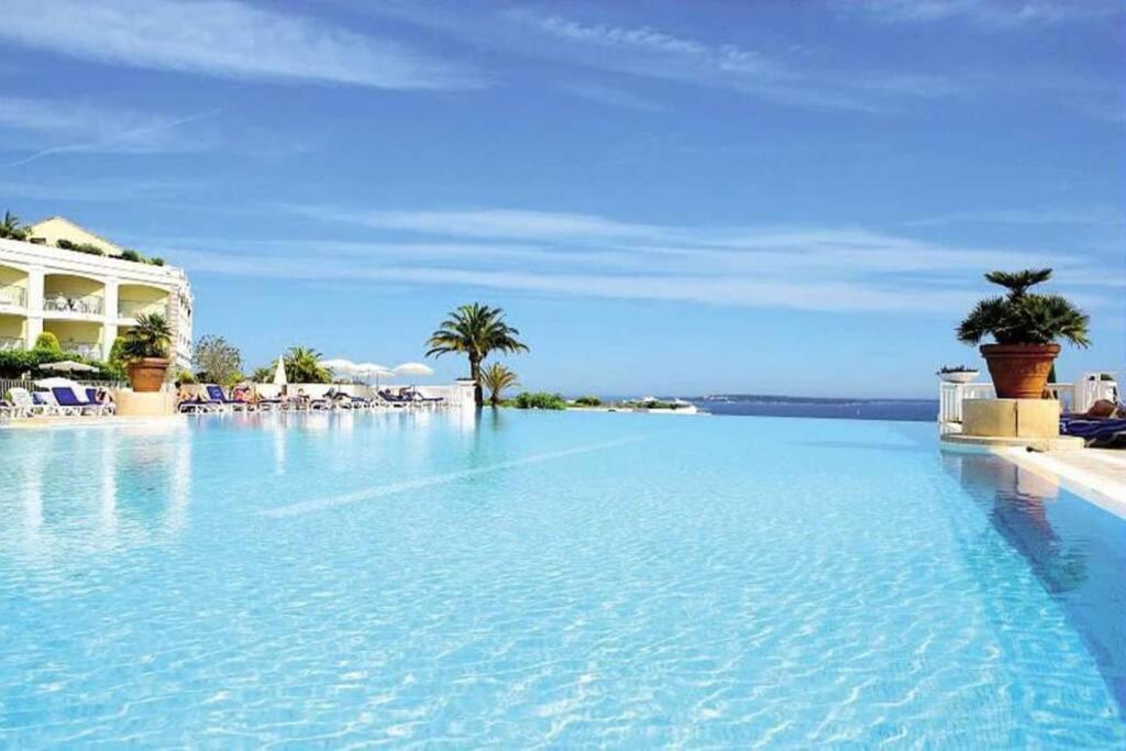 Un Studio De Charme Vue Mer & Piscine D'Exception Канны Экстерьер фото