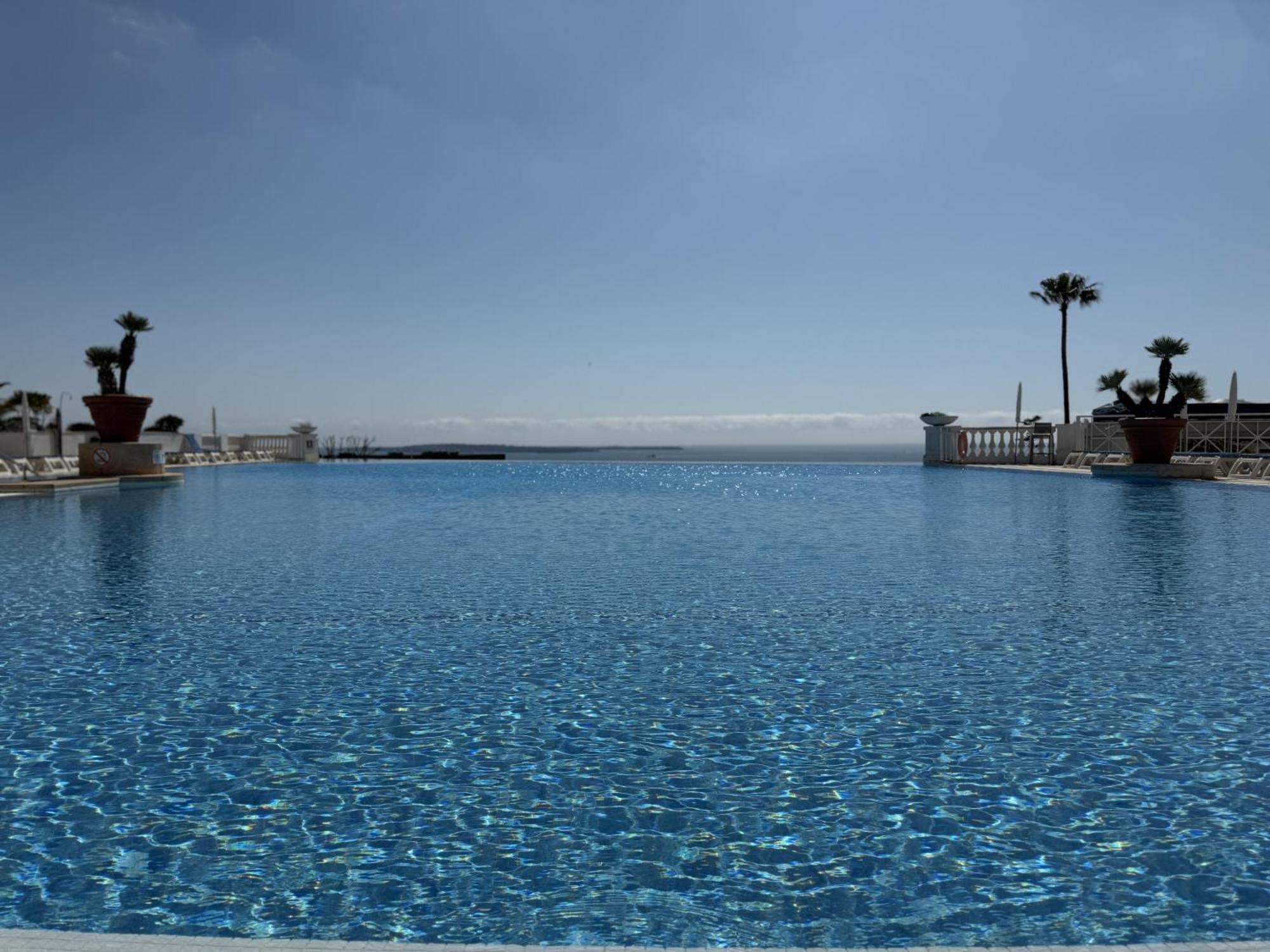 Un Studio De Charme Vue Mer & Piscine D'Exception Канны Экстерьер фото