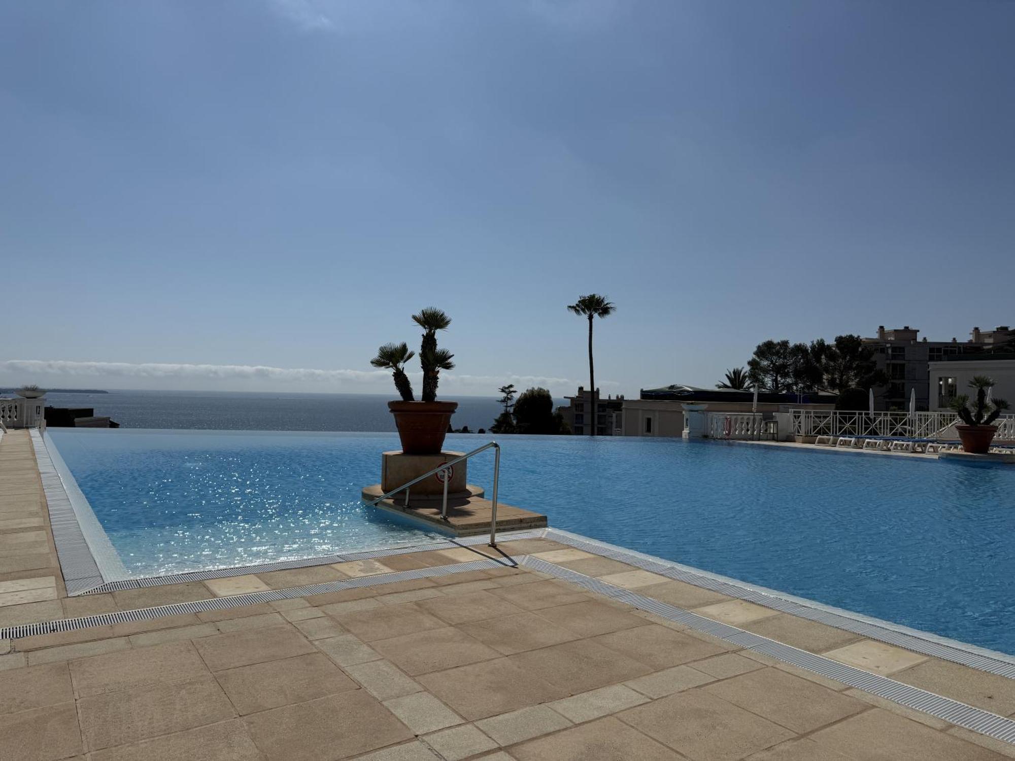 Un Studio De Charme Vue Mer & Piscine D'Exception Канны Экстерьер фото